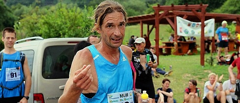 MS v běhu na 100 kilometrů ovládl Švéd Buud. Z Čechů nejlepší Orálek na 44. místě