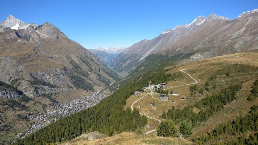 pohled na Zermatt a Riffealp