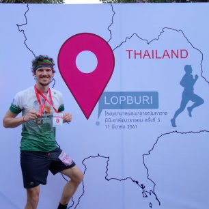 Na závodě v Lopburi