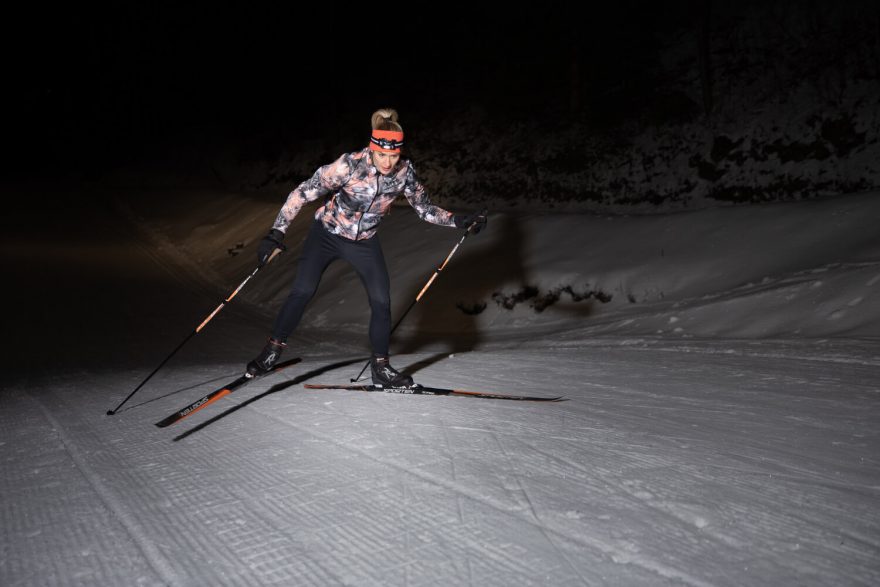 Bundy na běžecké lyžování od Craftu dokonale ochrání za jakéhokoliv počasí.