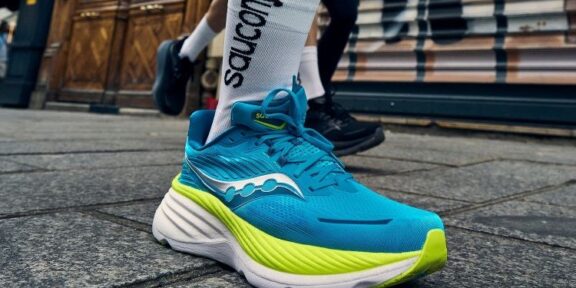 Kolekce obuvi Saucony 2024 – od závodek po každodenní objemovky