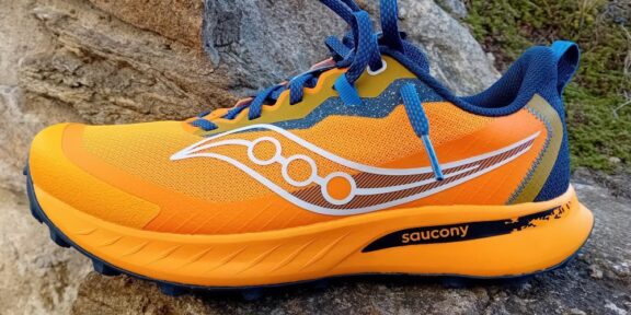 Recenze: SAUCONY PEREGRINE 15 – svižně, přesto i na hraně s jistotou